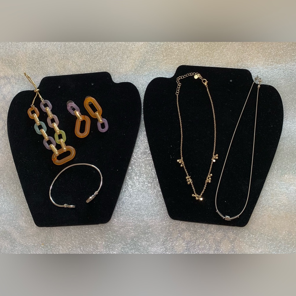 Elegant Gold and Silver Jewelry Set